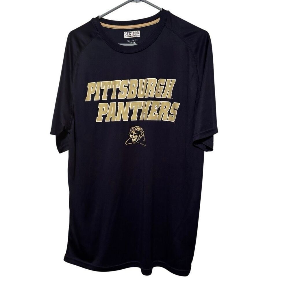 Pittsburgh Panthers Size Large 42/44 Polyester T-Shirt